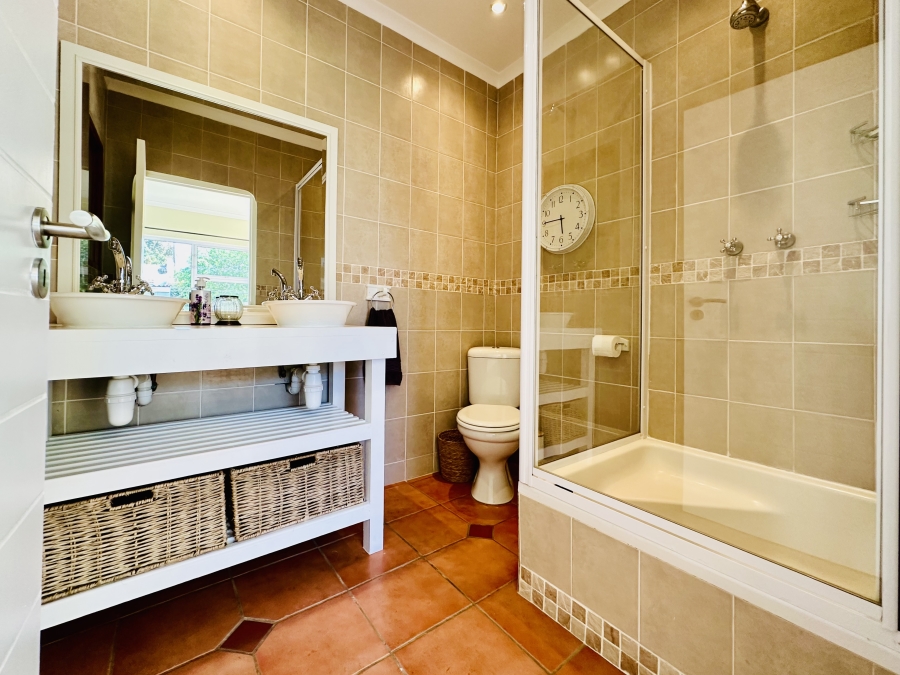 4 Bedroom Property for Sale in Fisherhaven Western Cape
